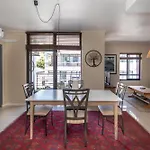 City Bowl Stylish Home, All In Walking Distance Flatrock