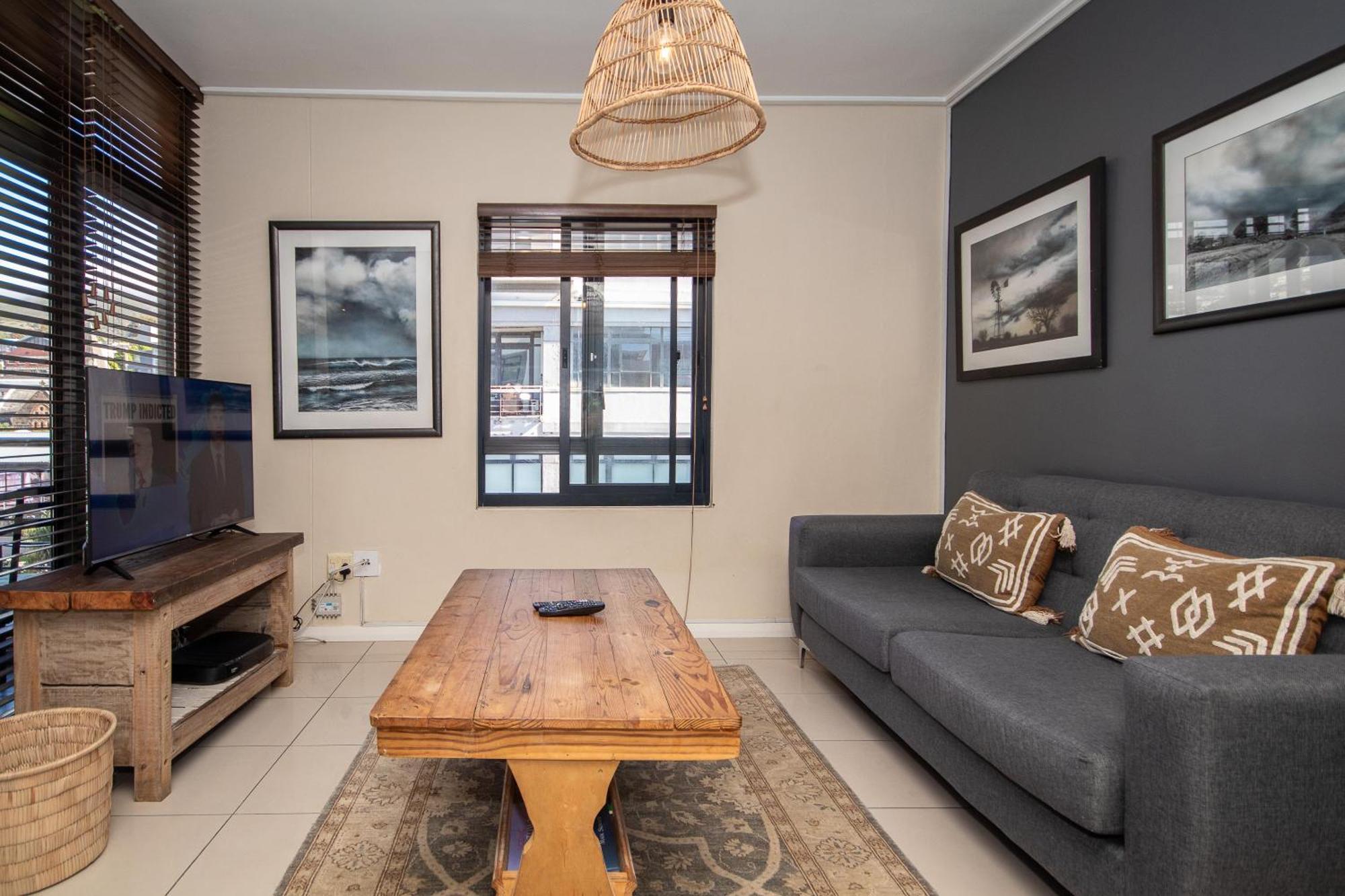 Bowl Stylish Home, In Walking Distance Flatrock * Cape Town