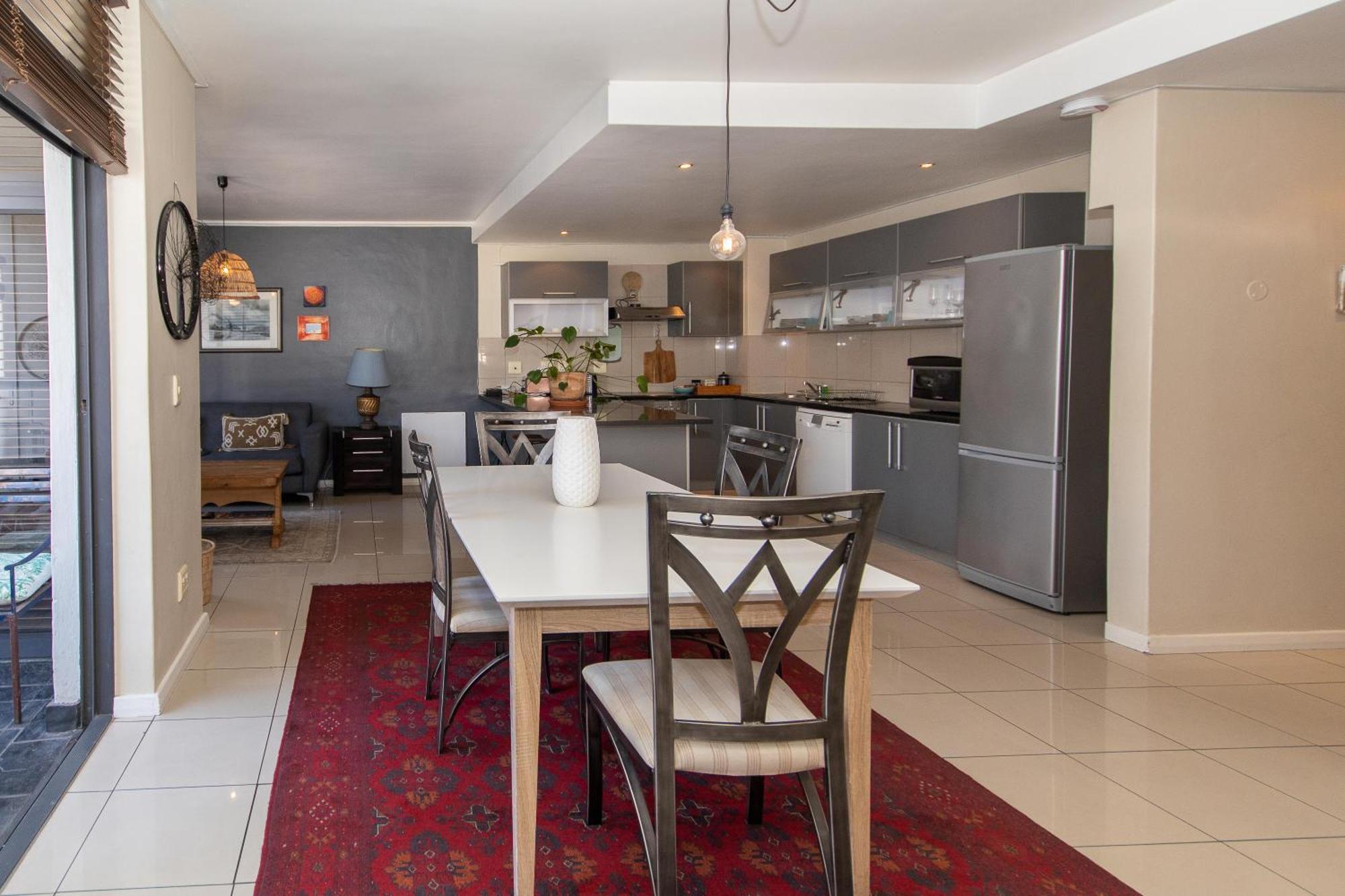 Apartment Bowl Stylish Home, In Walking Distance Flatrock Cape Town